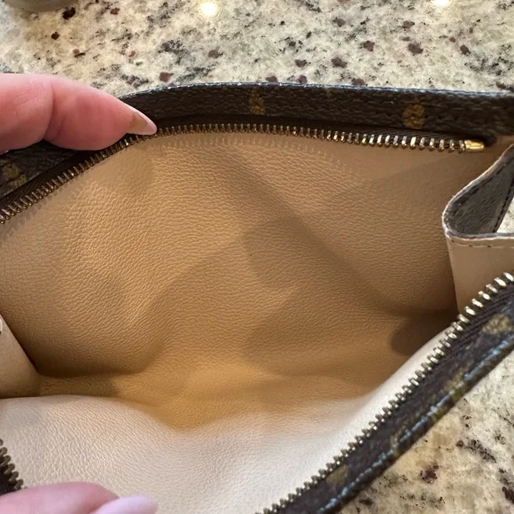 Louis Vuitton Monogram Pochette Crossbody Bag - Picture 11 of 14